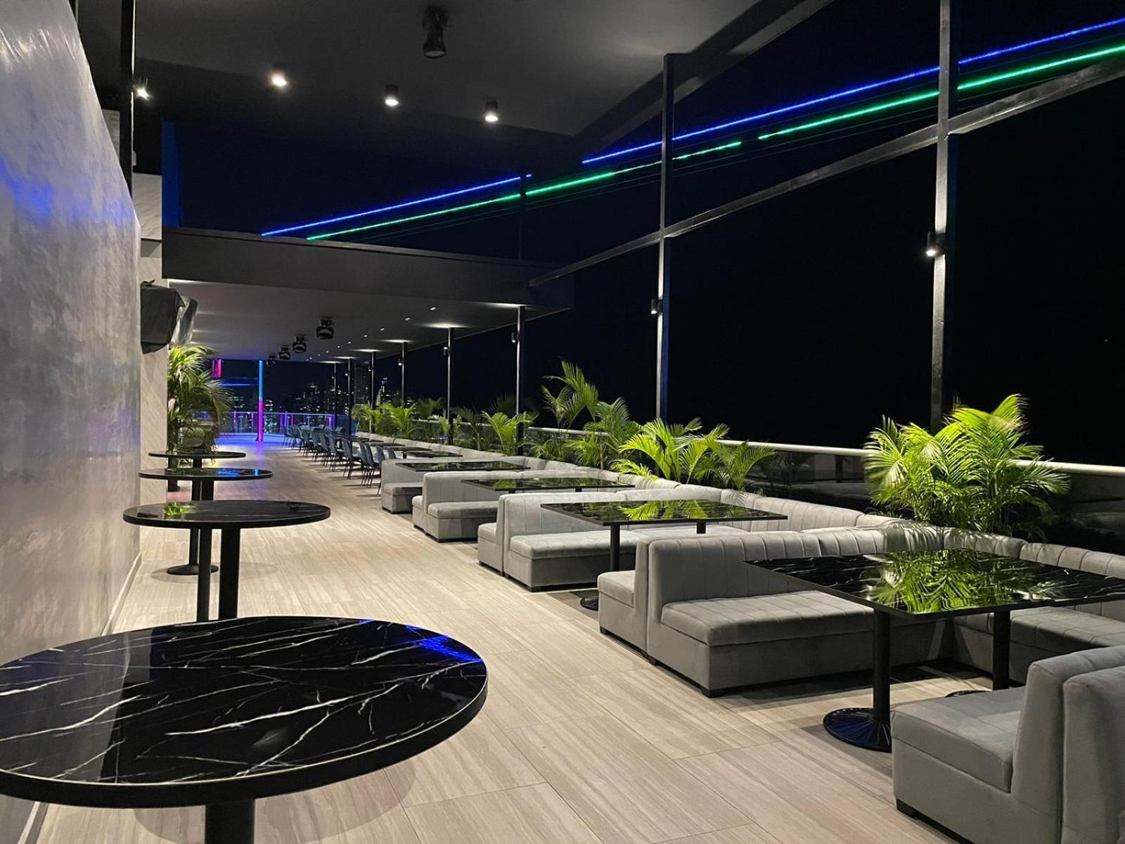 Moderno Apartamento En Avenida Balboa Panamá Esterno foto